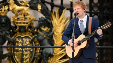 Ed Sheeran eleva a mítica 'Perfect' al cantarla frente al palacio de Buckingham por el jubileo de Isabel II