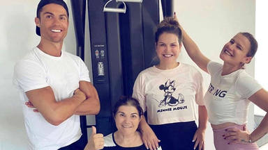 Cristiano Ronaldo y sus hermanas supervisan la recuperación de su madre, Dolores Aveiro