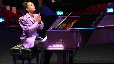 La música, con artistas como Alicia Keys y Beyoncé, arropan el homenaje a Kobe y Gianna Bryant en Los Ángeles