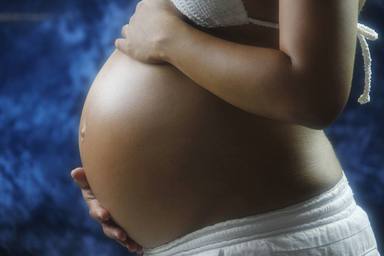 Consumir Aceite de Oliva Virgen Extra en el embarazo ayuda a tener bebés más sanos