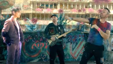 Coldplay y BTS estrenan el videoclip de 'My Universe': efectos especiales para una reunión musical virtual