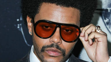 "Blinding Lights" es un claro ejemplo de la calidad musical de Weeknd y que le sitúa en el centro del éxito