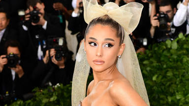 Ariana Grande siembre más incógnitas sobre la puesta en marcha de su próximo disco