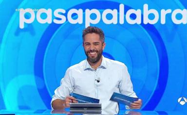 Roberto Leal interrumpe ‘Pasapalabra’ para mandar un enternecedor mensaje a la abuela de Pablo Díaz