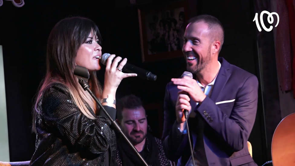 Vanesa Martín nos canta una canción en exclusiva en el Hard Rock Café de Madrid