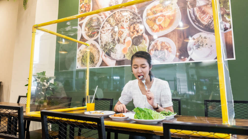 ¿Qué invento nos permitirá comer en los restaurantes?