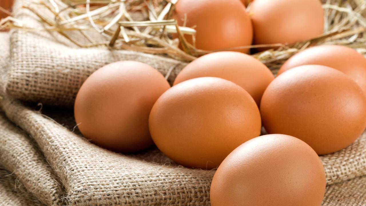 La manera correcta para conservar los huevos en la nevera y que duren más tiempo