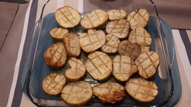 Patatas asadas al horno con poco aceite