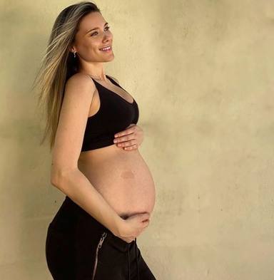 Lorena Gómez se encuentra en la recta final de su embarazo y nos muestra su barriguita