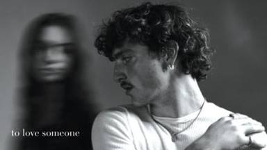 Benson Boone lanza 'To Love Someone', una nueva caricia melódica directa al corazón