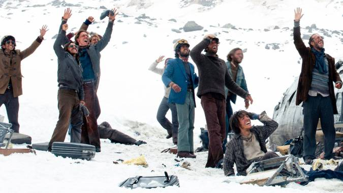 'La sociedad de la nieve' y su prolongación en 'Náufragos en la nieve': todo sobre la tragedia de los Andes
