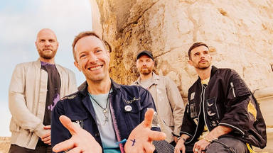 La inesperada actuación de Coldplay con otras estrellas en su concierto en Dublín: “Rezo para no rendirme”