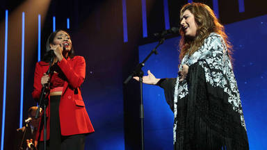 Estrella Morente y Nia durante su actuación en 'Operación Triunfo'