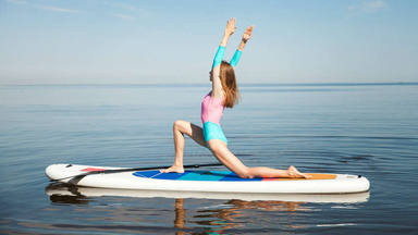 SUP yoga: la disciplina perfecta para ponerte en forma este verano