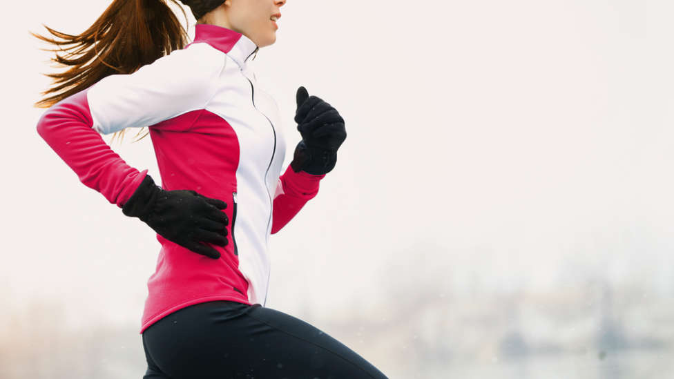 Salir a correr con frío: ¿quema más calorías?