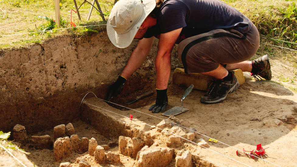 Arqueólogos hallan rosquillas de la Edad del Bronce