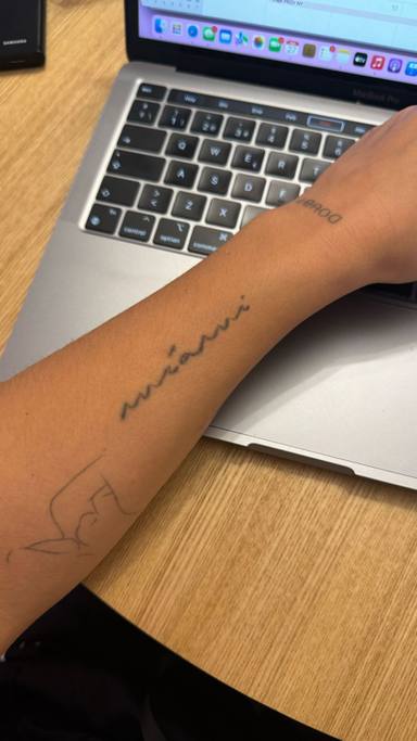 Laura escanes tatuaje