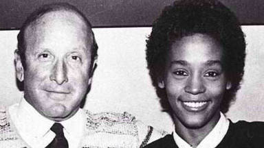 Whitney Houston y el productor Clive Davis