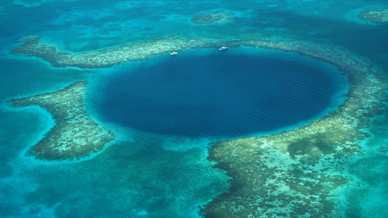 Descubren una nueva cueva submarina impactante: “el agujero azul más profundo”