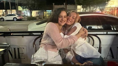 Rosalía y Ester Expósito juntas frente a los rumores: así ha sido su noche de chicas “con vino”
