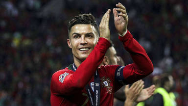 El bonito gesto de Cristiano Ronaldo con un pequeño aficionado en el campo