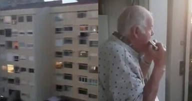 Vídeo viral de un anciano con alzhéimer que piensa que los aplausos son para él