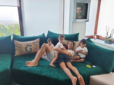 Así se divierten Cristiano Ronaldo y Georgina Rodriguez con sus hijos