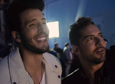 David Bisbal y Sebastián Yatra durante el rodaje del videoclip de "A partir de hoy"