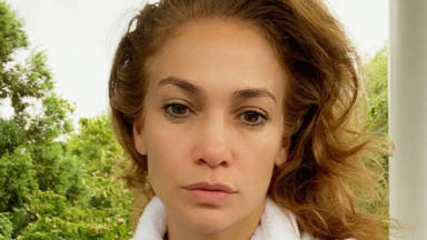 Jennifer Lopez impacta al posar sin maquillaje, y lo hace revolucionando a las redes