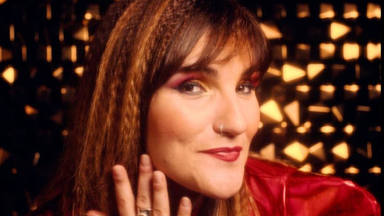 La Rozalén más marchosa y empoderada en "El paso de tiempo", su canción más discotequera