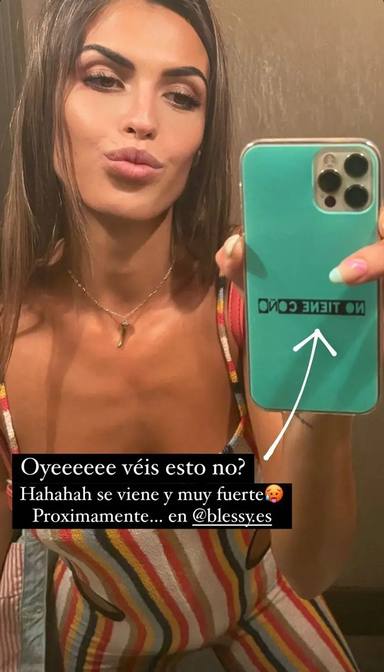 Sofía Suescun muestra una carcasa de móvil con esa frase que se ha apropiado de Rocío Carrasco