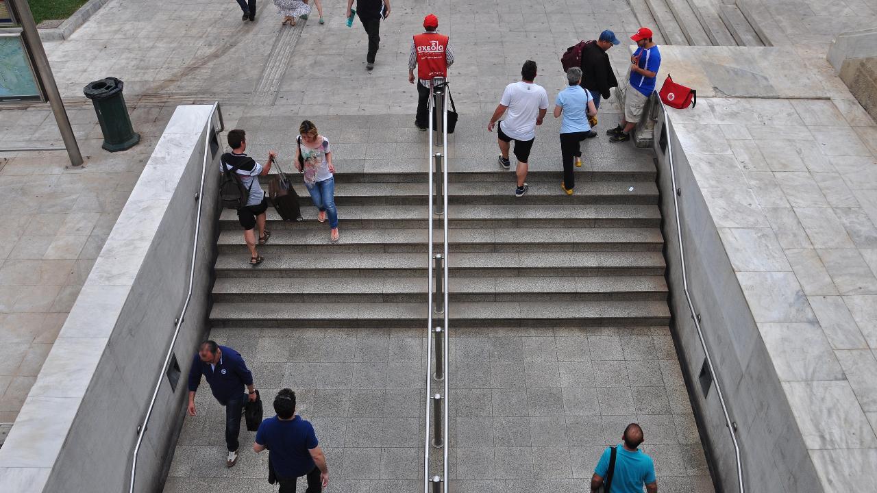 ¿Cuántos escalones hay que subir al día para estar en forma?