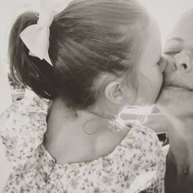 Felicitación de Pastora Soler a su hija Estrella por su 5 cumpleaños