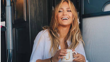 Jennifer Lopez recupera la sonrisa con una boda a la fuerza