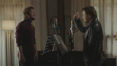 Raphael y Manuel Carrasco cantan, por sorpresa, "Me olvidé de vivir" de Johnny Hallyday y Julio Iglesias