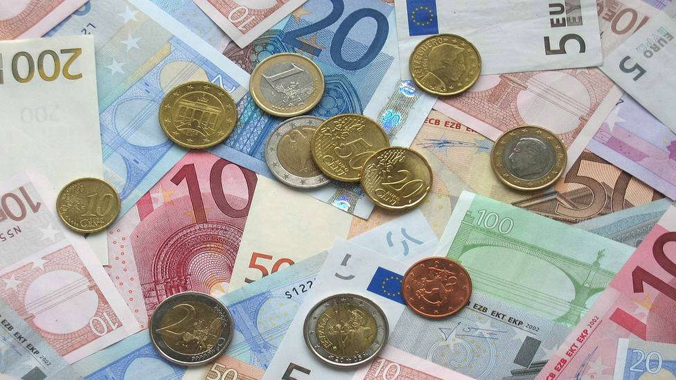 Puedes ahorrar 1.400 euros al año con un sueldo normalito
