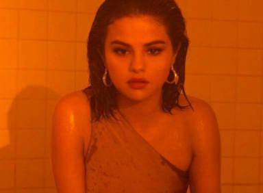 Selena Gomez, "Wolves"