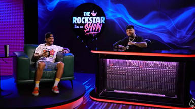 Nicky Jam entrevista a Maluma en su podcast de vídeo 'The Rock Star Show': "¿Vienes de familia de dinero?"