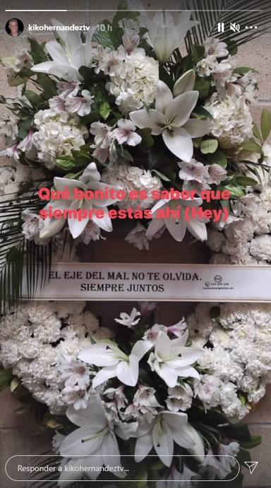 Kiko Hernández comparte esta significativa corona de flores del funeral de Mila Ximénez