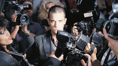 Robbie Williams reedita 'Life Thru A Lens', para celebrar el 25 aniversario de ese disco debut